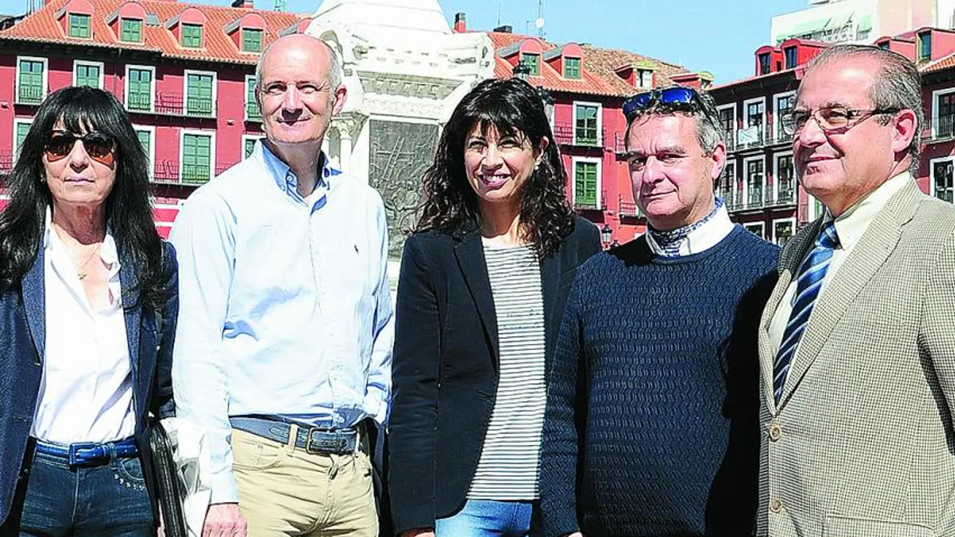La concejala de Cultura, Ana Redondo, clausura la 49 Feria del Libro de Valladolid junto a Begoña Orellana, Luis del Hoyo, Enrique Señorans y Marco Antonio Blanco