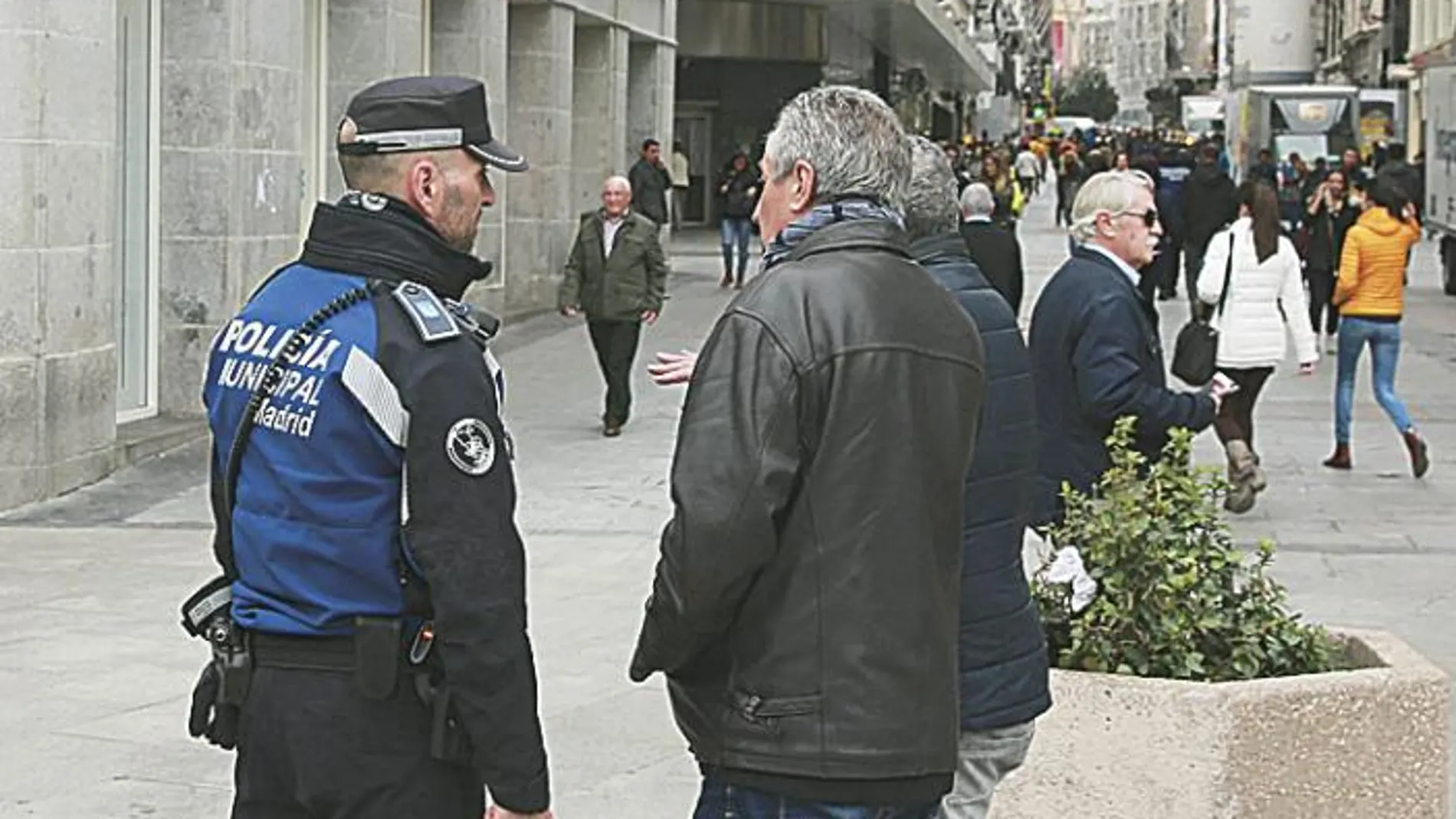 Muchos agentes municipales no podían consultar datos en plena calle