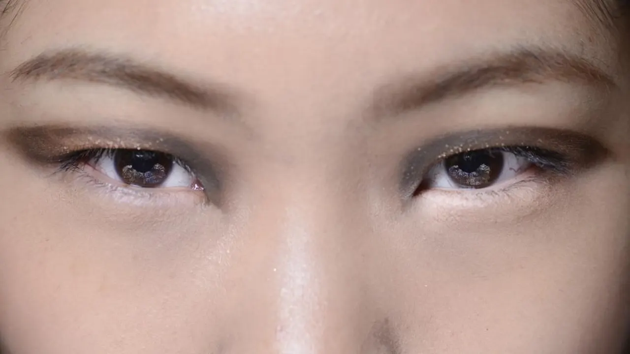 La última tendencia: los ojos asiáticos