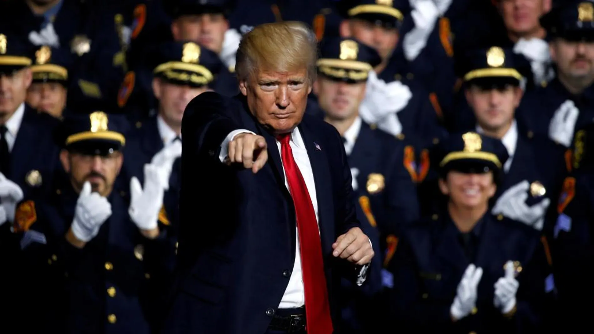 Donald Trump durante un evento en Brentwood, New York