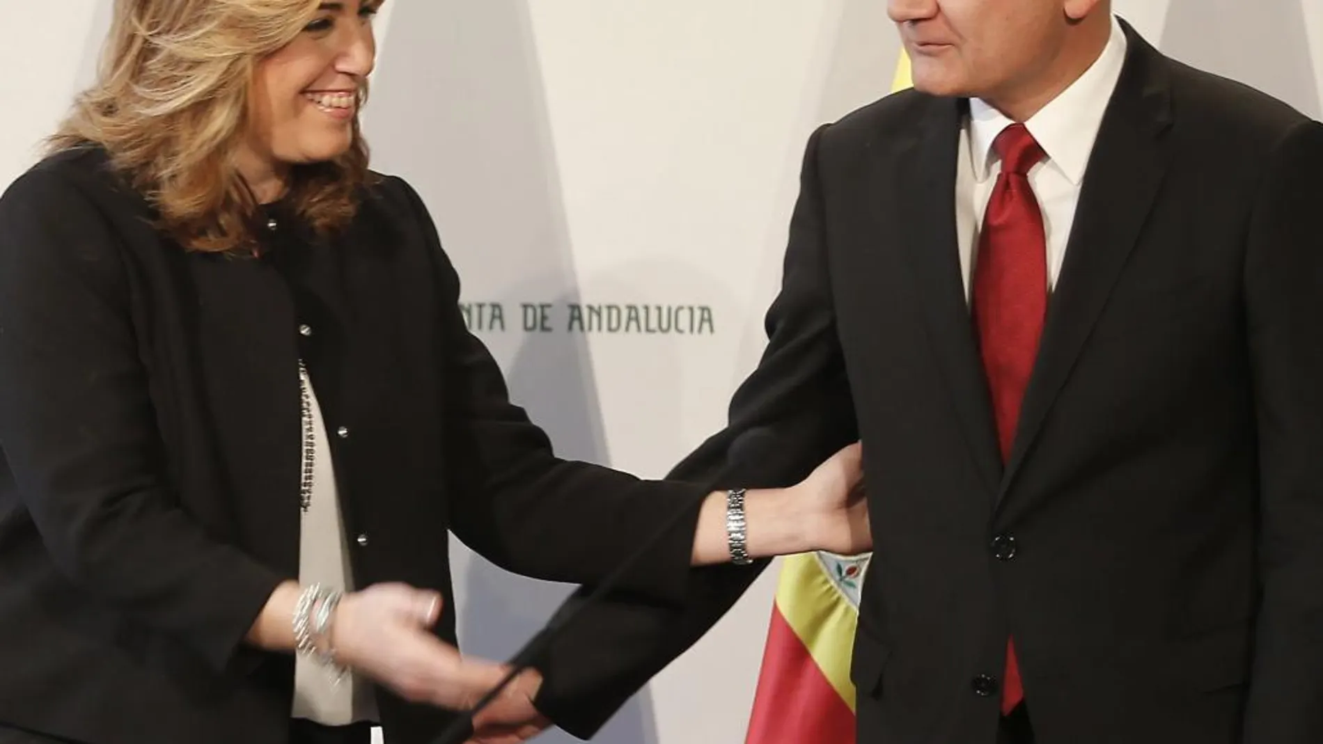 La presidenta Susana Díaz, junto a Manuel Medina