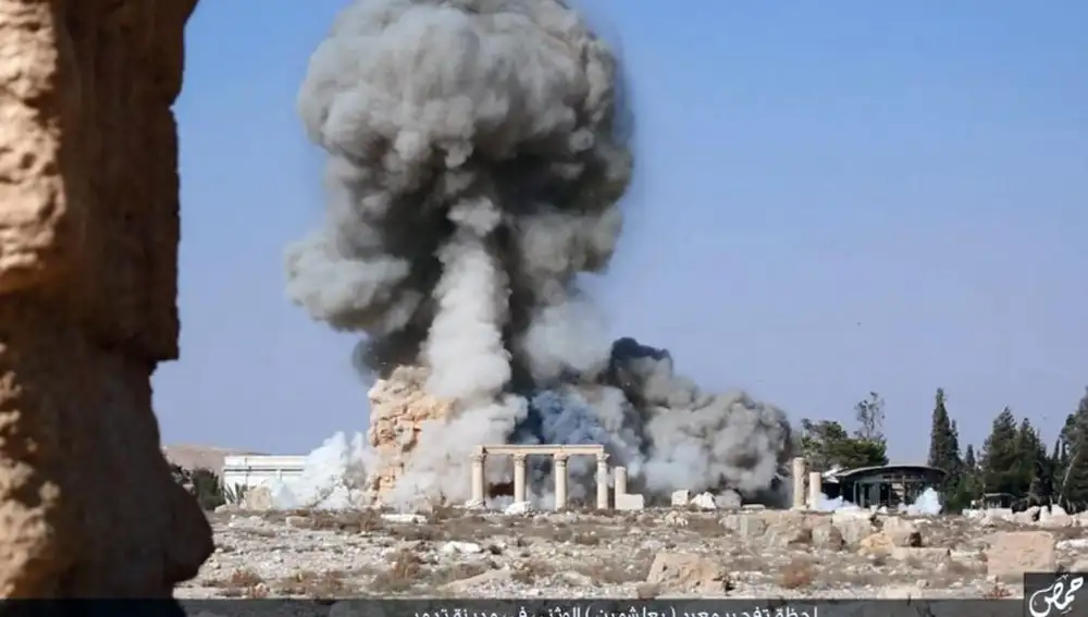 Imagen de la explosión que ha destruido el templo de Baal en la ciudad de Palmira
