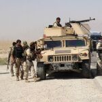 Fuerzas afganas de seguridad se preparan para una posible emboscada talibán en la carretera que une Baghlan con Kunduz