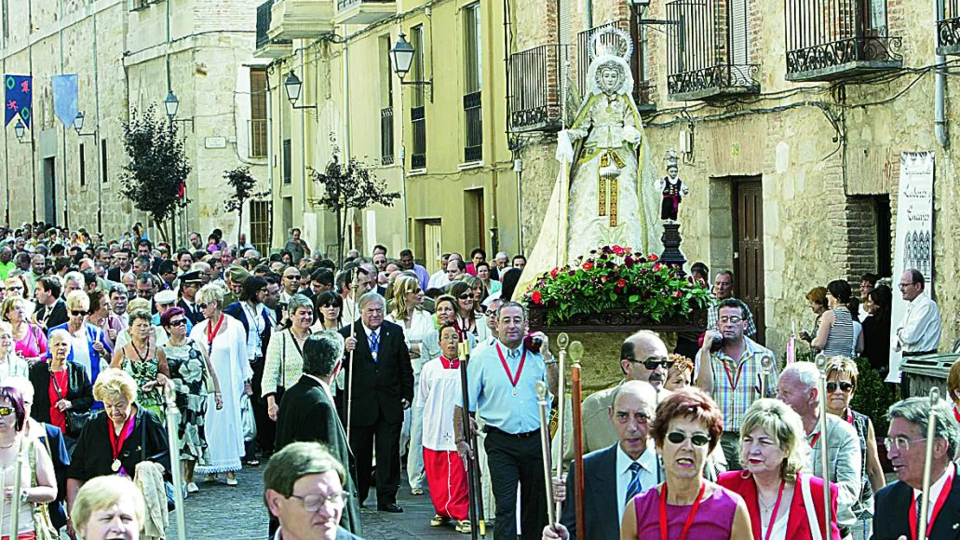 Procesion de la Virgen de la Concha por las calles de Zamora