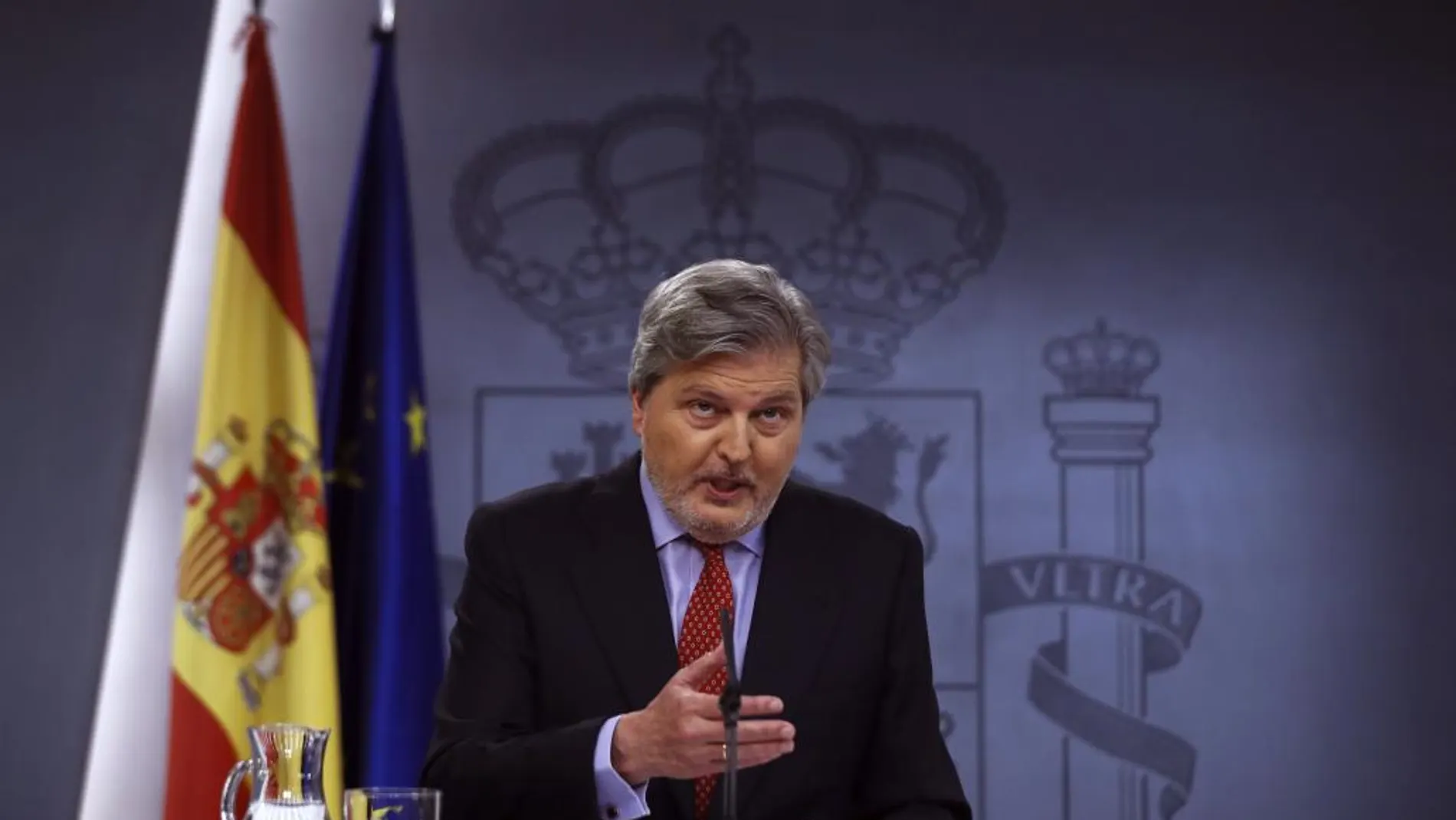 El portavoz del Gobierno, Íñigo Méndez de Vigo, durante la rueda de prensa tras la reunión del Consejo de Ministros