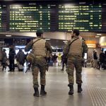 Se refuerza la seguridad en aeropuertos y estaciones de tren