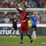 Cristiano Ronaldo celebra la anotación de un gol ante Estonia