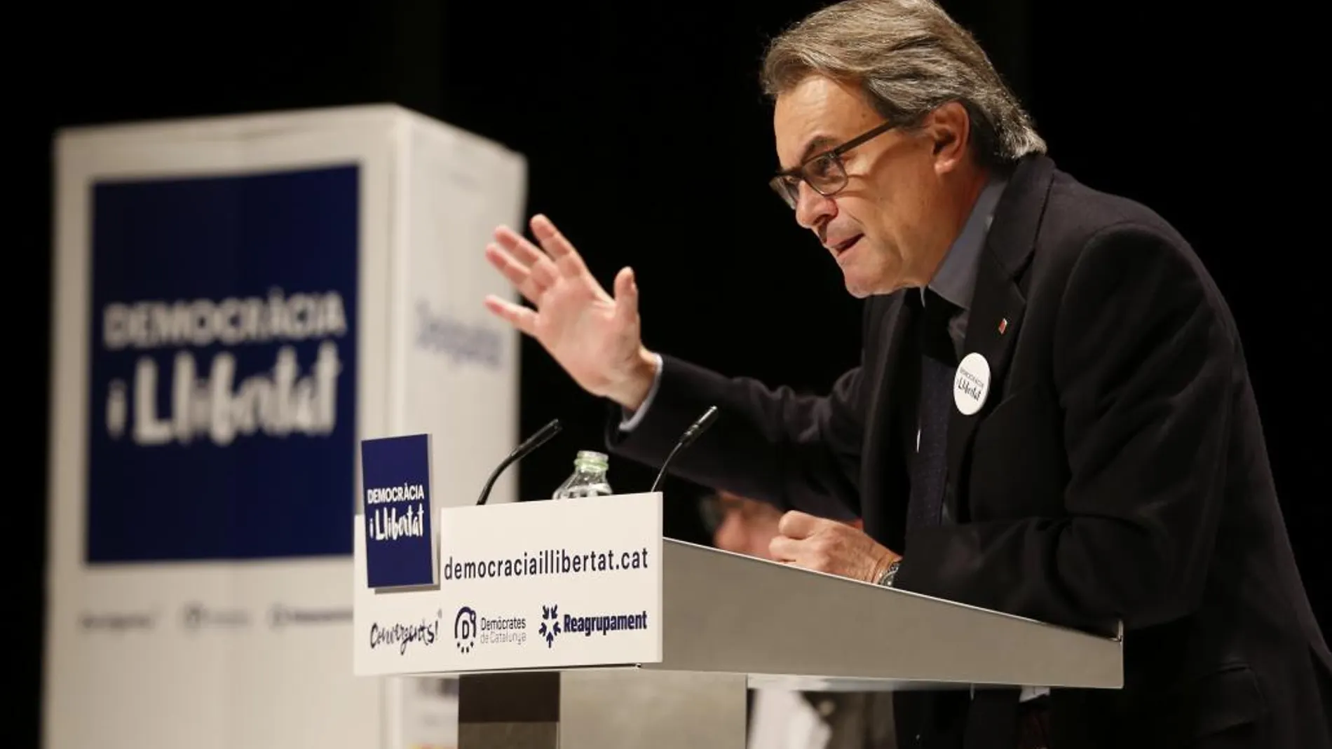 El presidente de la Generalitat en funciones y líder de CDC, Artur Mas, durante un acto electoral en Sabadell