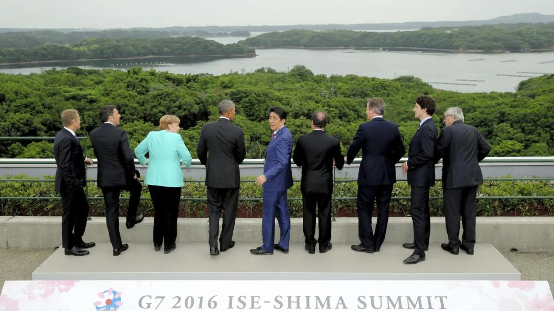 Los líderes del G7 observan las vistas desde el hotel Shima Kanko en Shima (Japón)