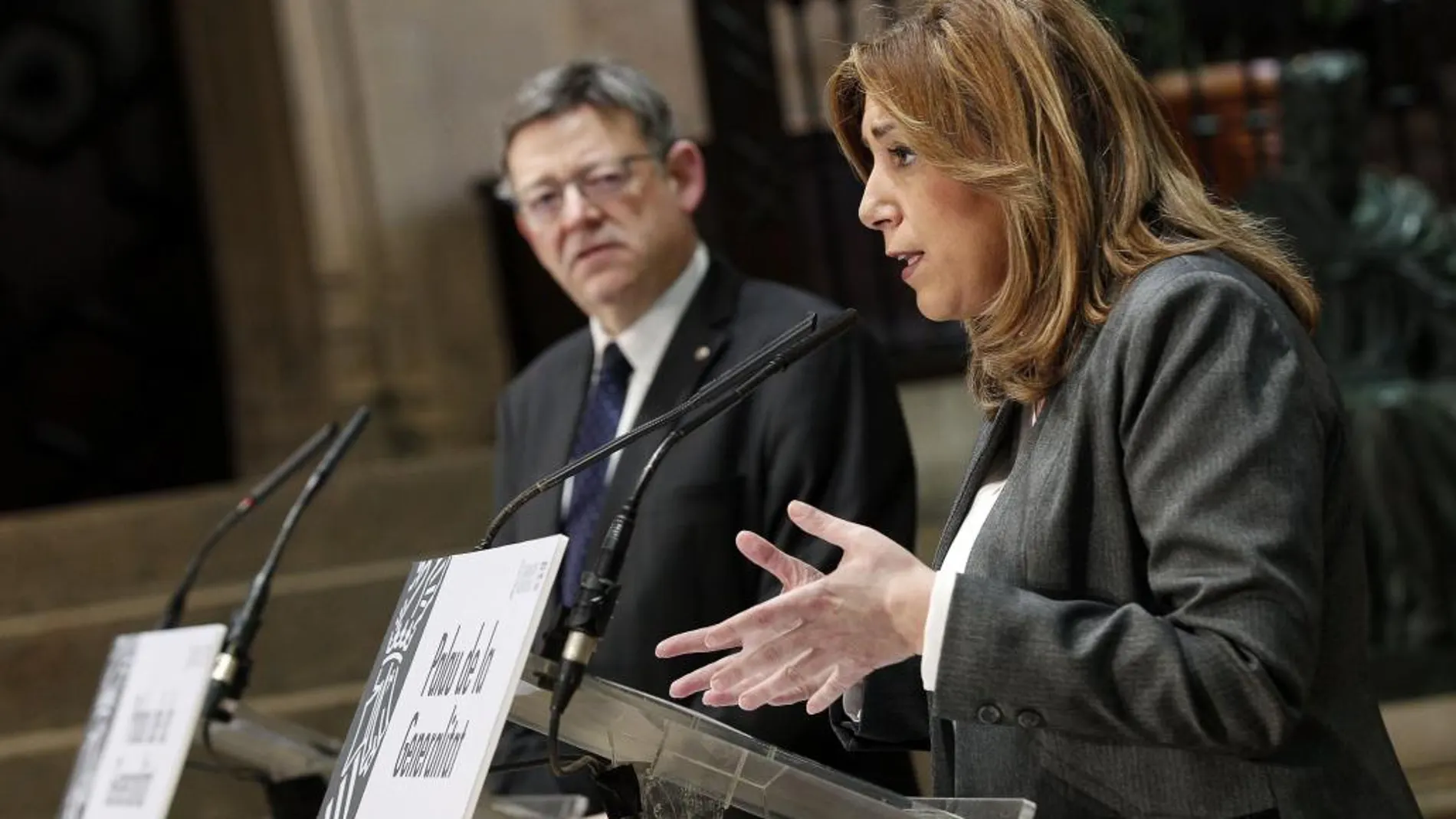 La presidenta de la Junta de Andalucía, Susana Díaz (d), y el president de la Generalitat, Ximo Puig