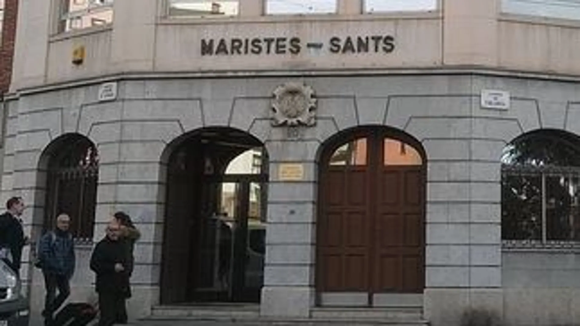 En la imagen, la entrada del colegio de los Maristas de Les Corts