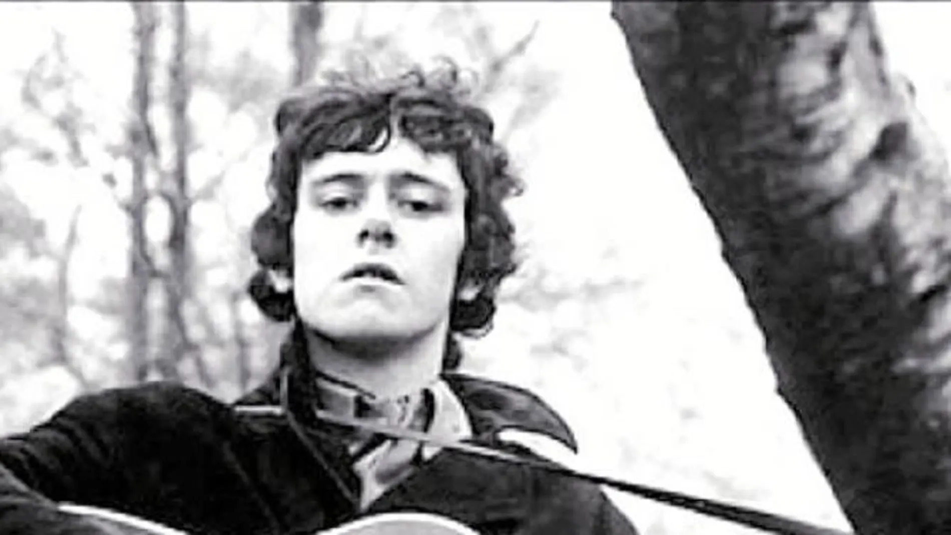 El cantautor Donovan pasó de ser el peligroso primer cantante detenido por posesión de drogas a epítome de lo cursi