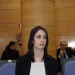 La portavoz del Ayuntamiento de Madrid, Rita Maestre, es juzgada hoy por un presunto delito contra los sentimientos religiosos cometido al manifestarse con el torso descubierto en la capilla de la Complutense en 2011