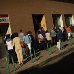 Los hogares que tienen a todos sus miembros activos en paro disminuyeron en el tercer trimestre en 83.700