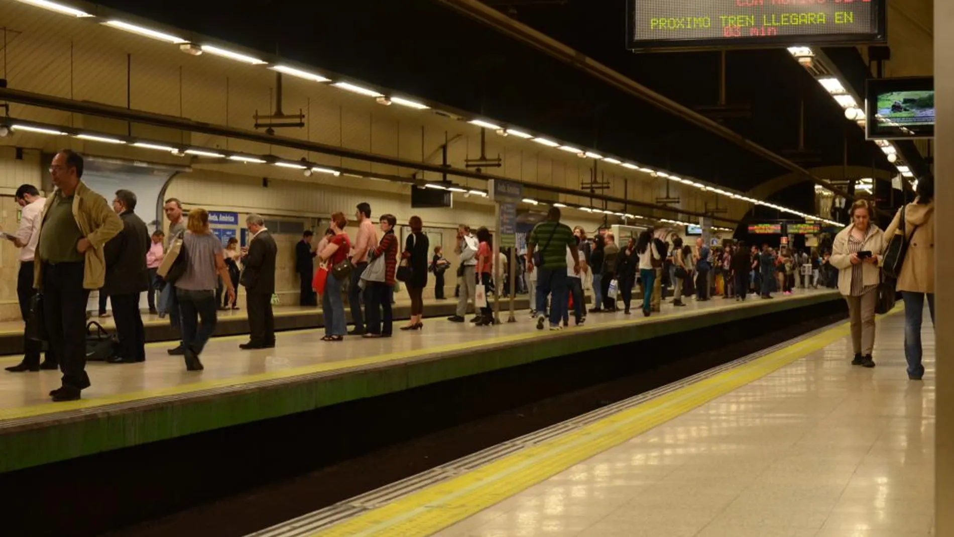 Imagen de archivo de uno de los andenes de Metro de Madrid