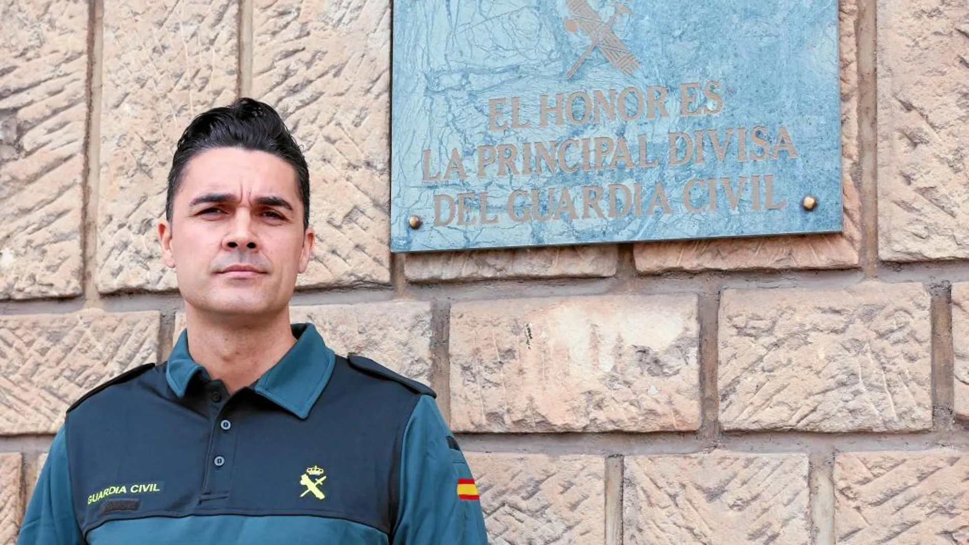 El agente del cuartel de Arriondas Marcos Aguirre recibió un impacto de bala en el hombro durante el atraco del pasado martes en Asturias