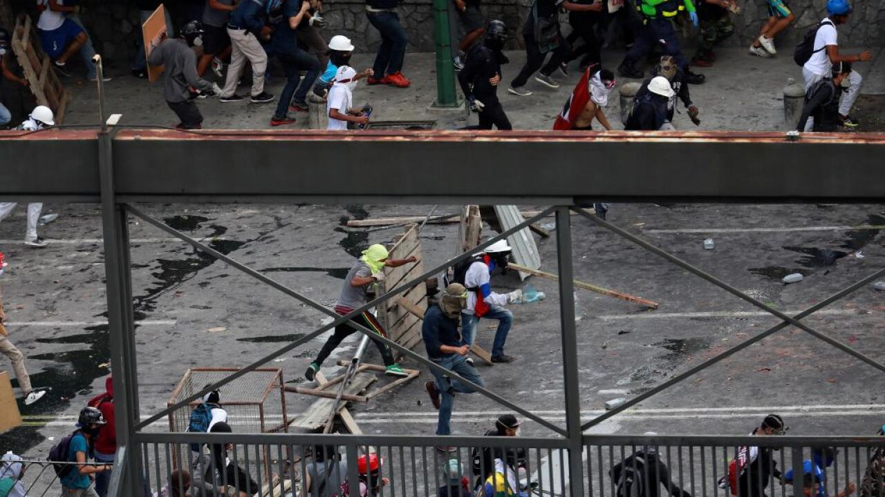 La oposición mantiene el pulso a Maduro antes de la consulta
