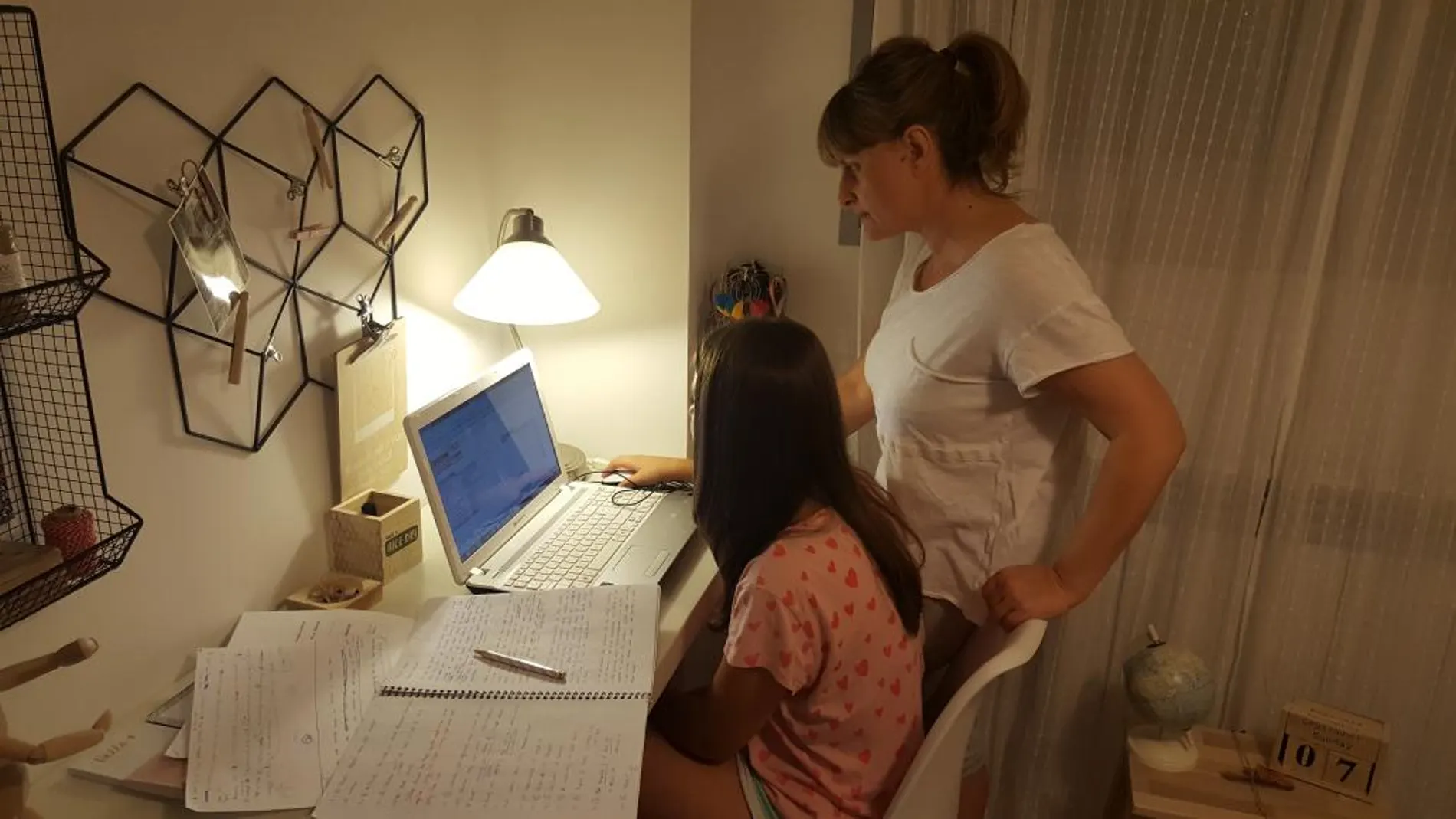 Ana explica que la pequeña Claudia estudiaba todo el día y su esfuerzo no se correspondía con la nota que después recibía