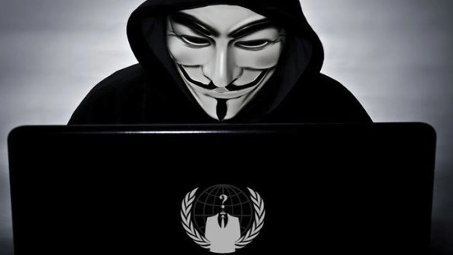 El grupo de piratas informáticos Anonymous lanzó este martes un ataque contra el Banco de Grecia (BdG) que dejó los servidores bloqueados.