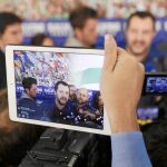 Matteo Salvini, líder de la Liga Norte, celebró en una rueda de prensa en Milán los resultados de la doble consulta