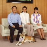 La princesa Masako sonríe junto a su marido el príncipe Naruhito y su hija Aiko