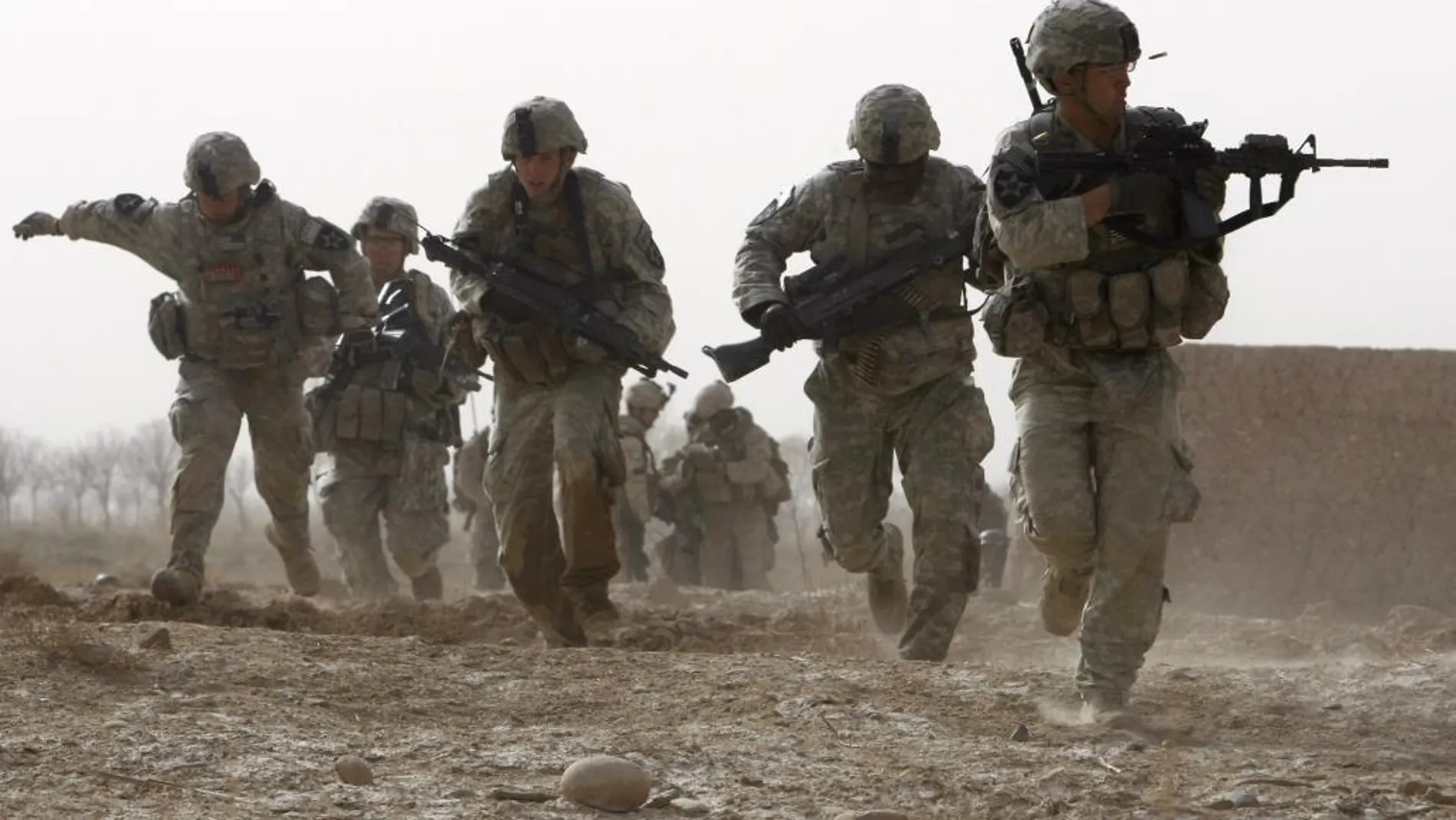 Un grupo de soldados de la OTAN durante una operación en Afganistán