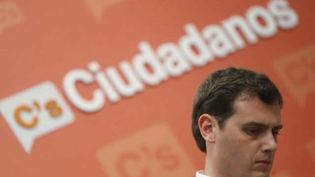 El presidente de Ciudadanos, Albert Rivera, durante la presentación hoy en Madrid de la Memoria Económica y el programa electoral del partido.