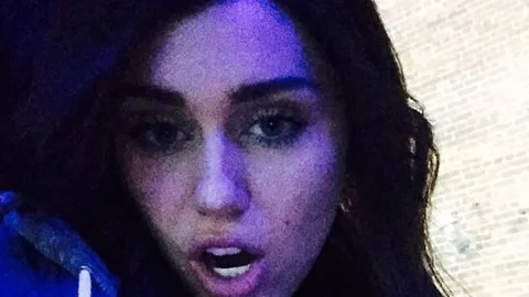 Miley Cyrus con su nuevo look