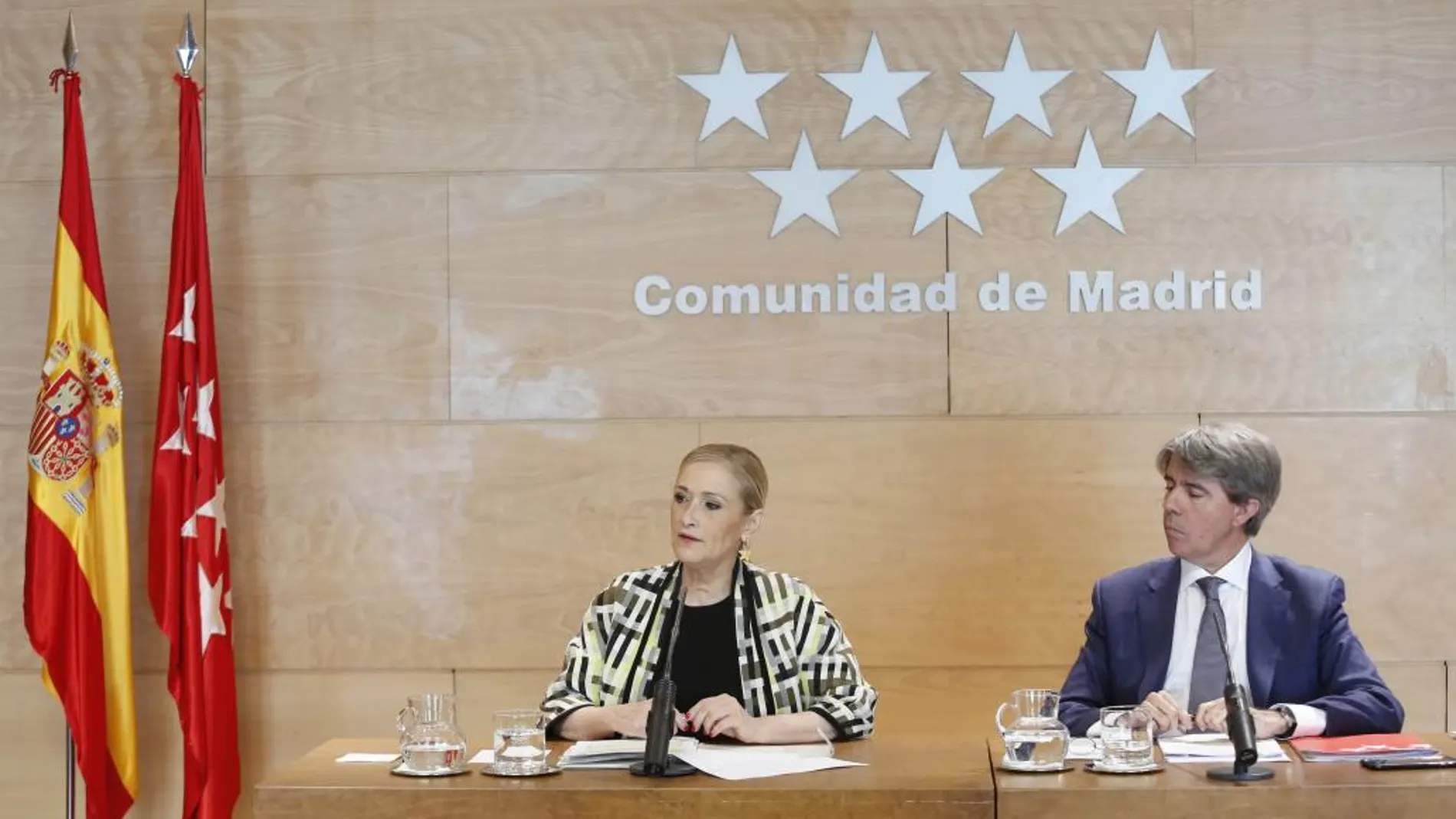 Cristina Cifuentes junto a Ángel Garrido durante una reunión del Consejo de Gobierno