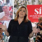 La secretaria general de PSOE andaluz, Susana Diaz, durante su intervención en un acto de precampaña en el municipio almeriense de Garrucha