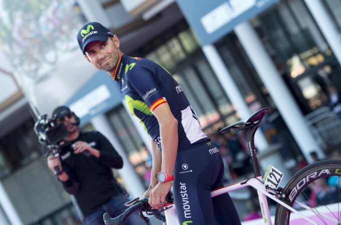 Alejandro Valverde de Movistar durante la presentación oficial del Giro de Italia