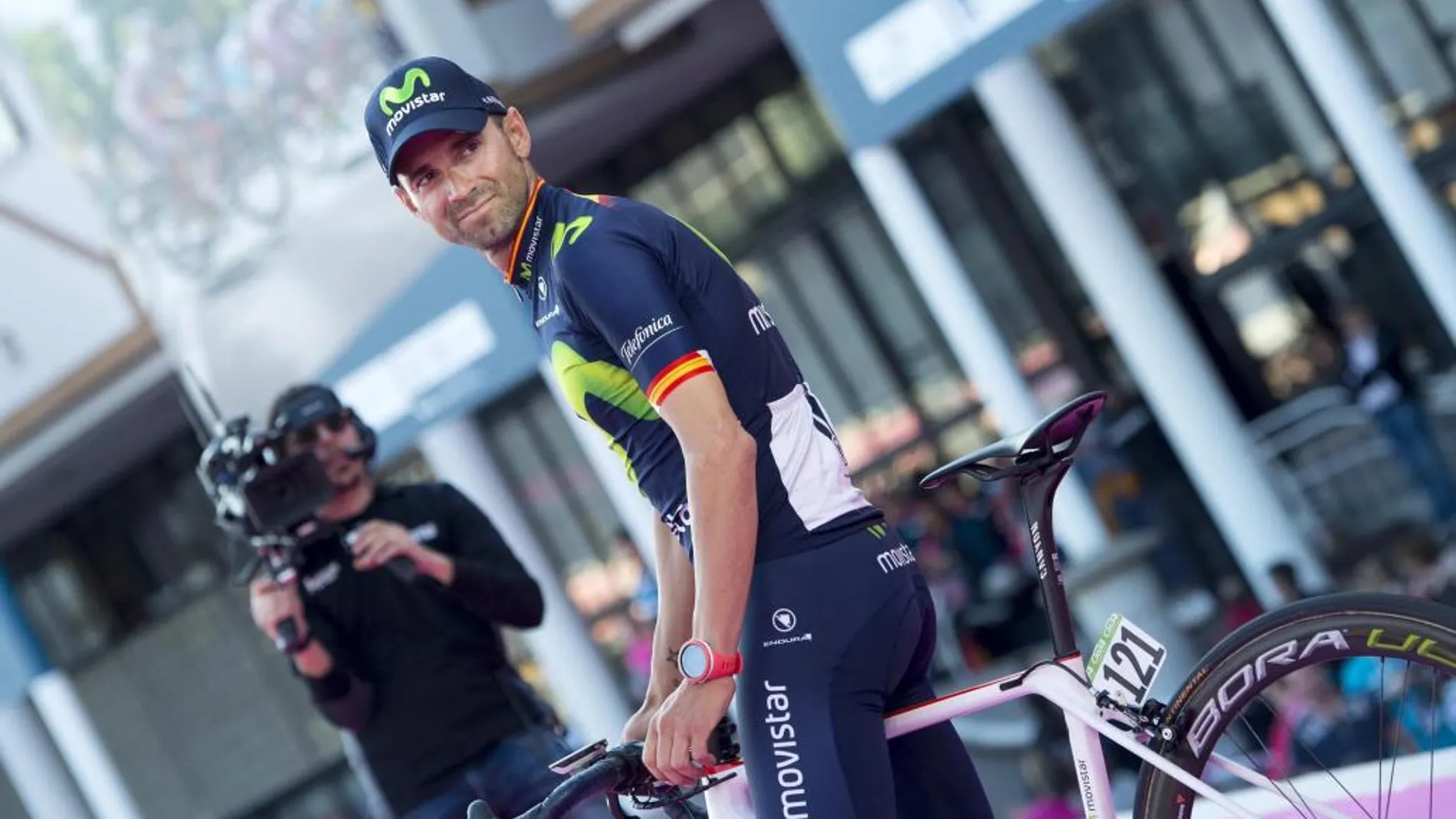 Alejandro Valverde de Movistar durante la presentación oficial del Giro de Italia