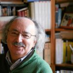 El escritor y poeta Antonio Colinas vuelve a las librerías españolas con su última obra, «Memorias del estanque»