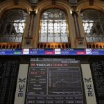 Paneles informativos de la bolsa de Madrid