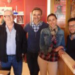 El equipo de organización de la empresa Arenes D’ Arles, con Juan Bautista y su hermana Lola Jalabert, en el centro de la imagen