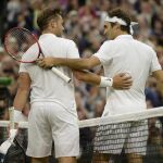 Marcus Willis felicita a Roger Federer