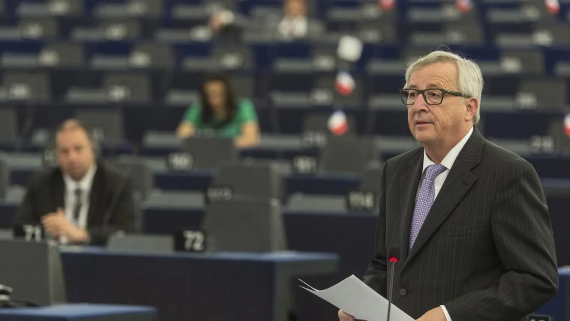 El presidente de la Comisión Europea, Jean-Claude Juncker, da un discurso en el Parlamento Europeo, en Estrasburgo (Francia)