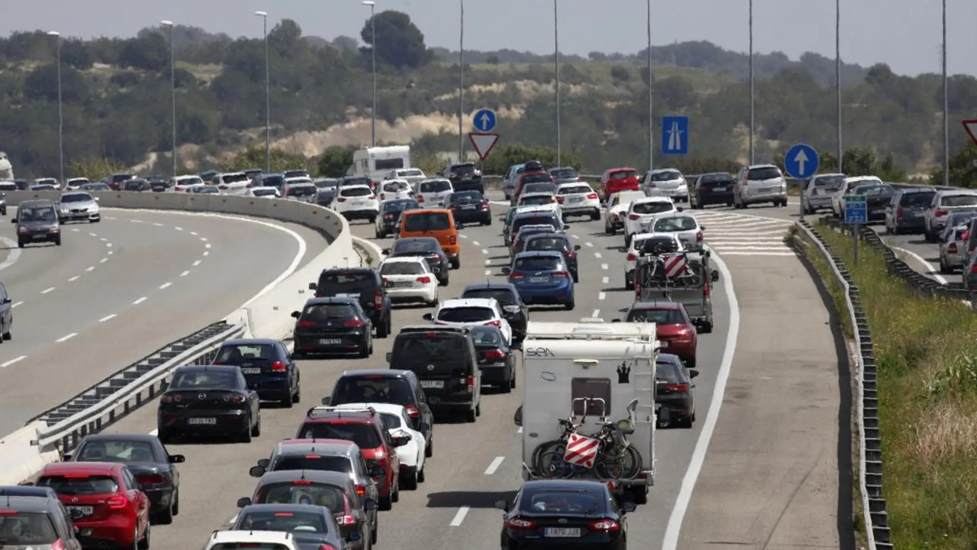 Retenciones de tráfico en dirección Barcelona.