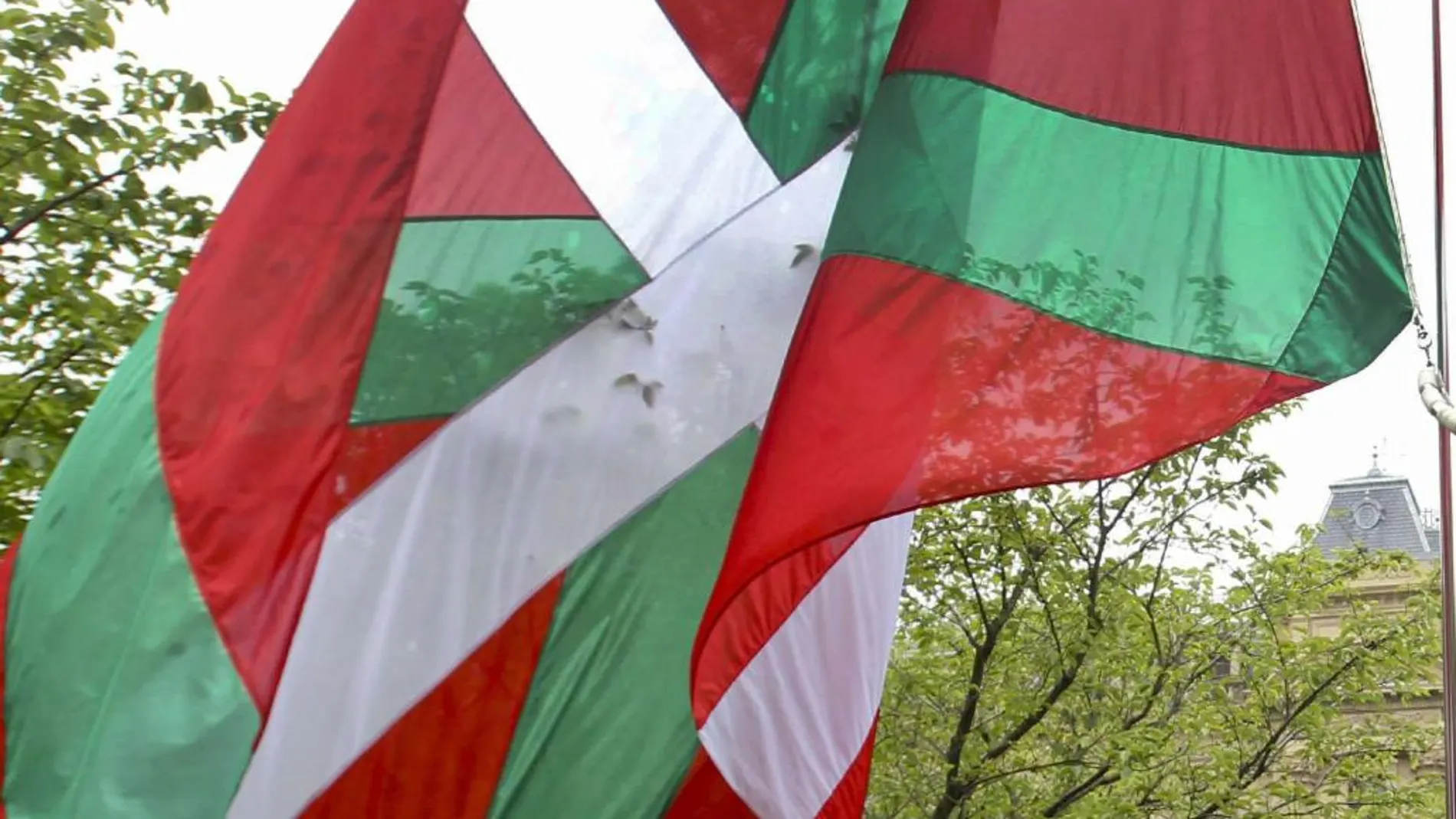 Eurovisión rectifica y retira la Ikurriña de la lista de banderas prohibidas