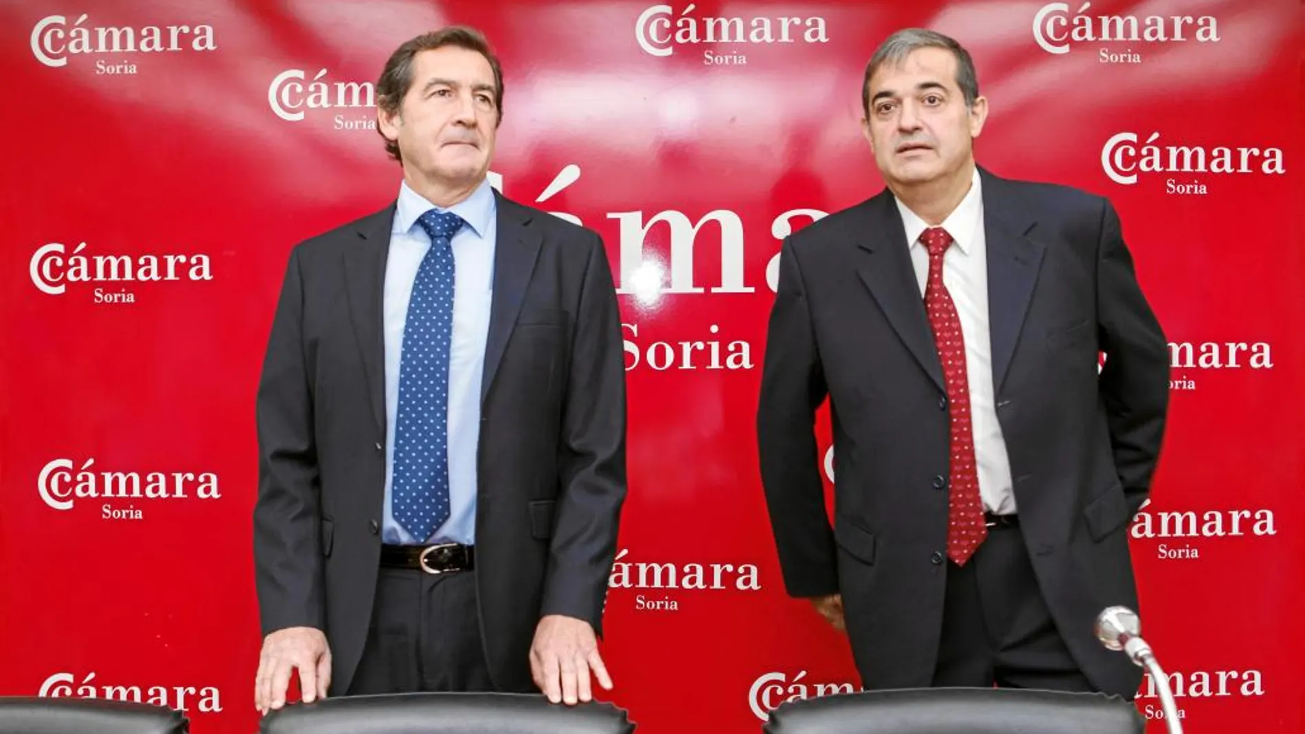 Víctor Audera junto al presidente de la Cámara soriana, Alberto Santamaría