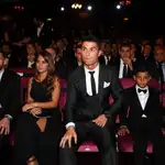 Leo Messi, Antonella Roccuzzo, Cristiano Ronaldo y su hijo.