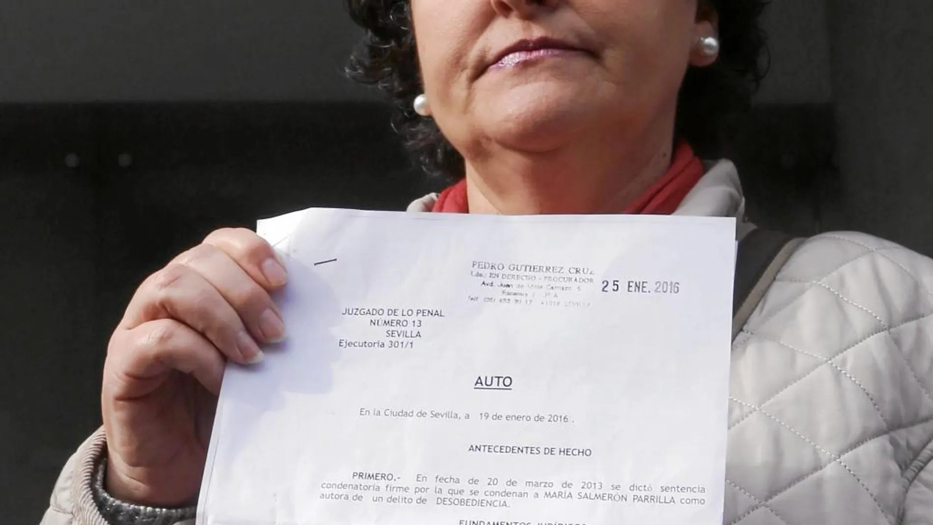 María Salmerón, acusada de desobediencia por impedir a su ex marido, acusado de maltrato, que viera a su hija