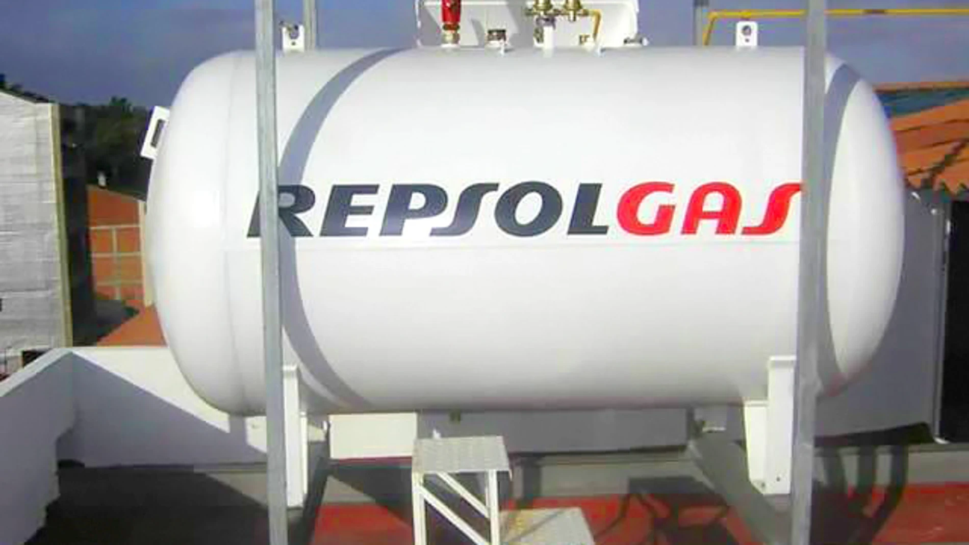 Repsol vende a Gas Natural y Redexis parte del negocio de gas por 652 millones
