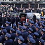 Policías de Nueva York rinden homenaje a McDonald en la catedral de San Patricio