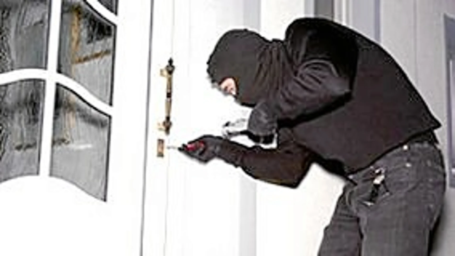 En la mitad de los robos a domicilio se fuerza la cerradura