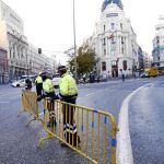 No hubo apenas atascos ni en Alcalá ni en Princesa, donde la Policía y los agentes de Movilidad colocaron las vallas para evitar el acceso a los no residentes