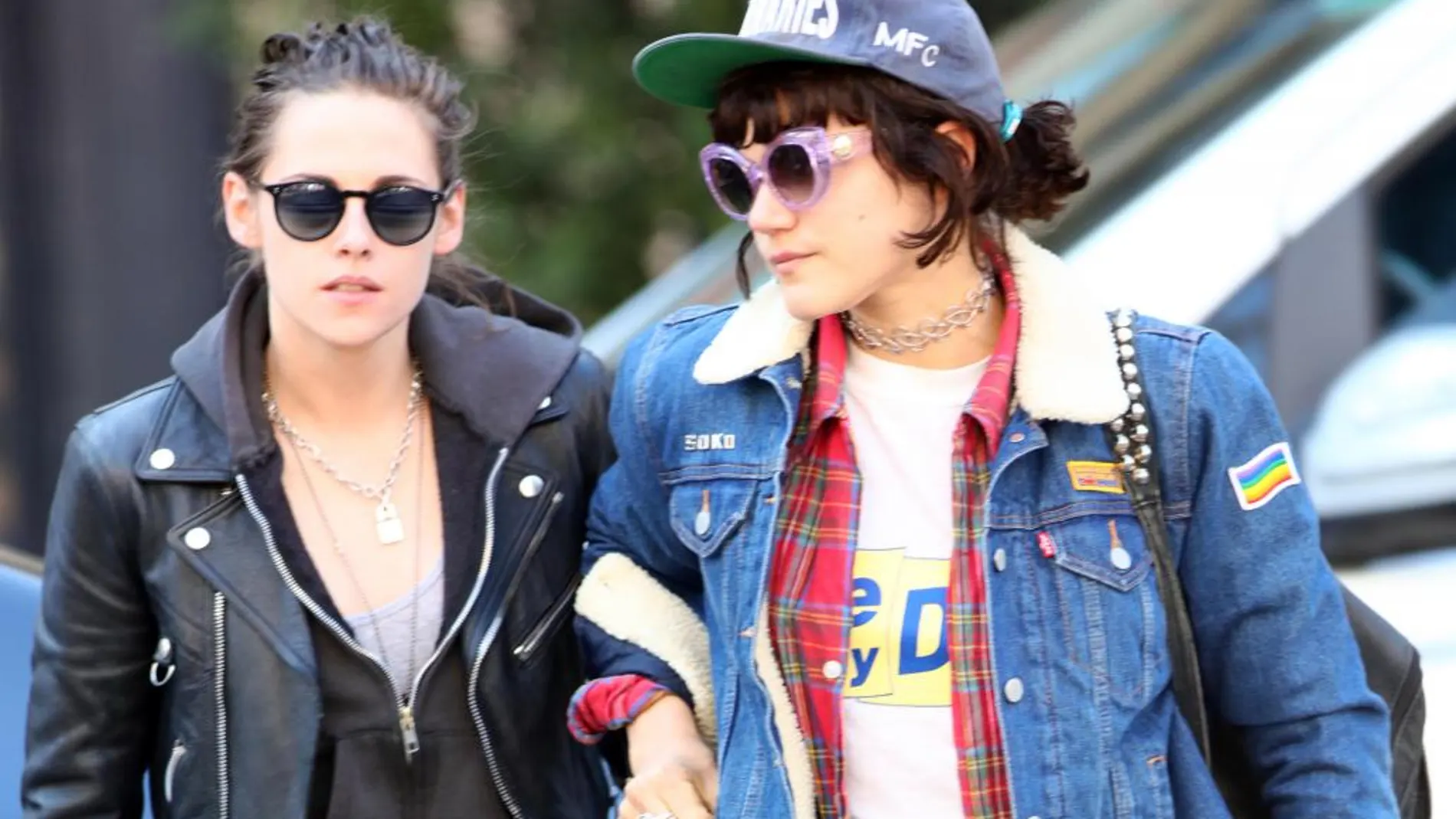 Kristen Stewart y la cantante francesa Stephanie Sokolinski