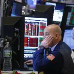  Wall Street cierra con fuertes pérdidas y el Dow Jones cae un 1,58 %