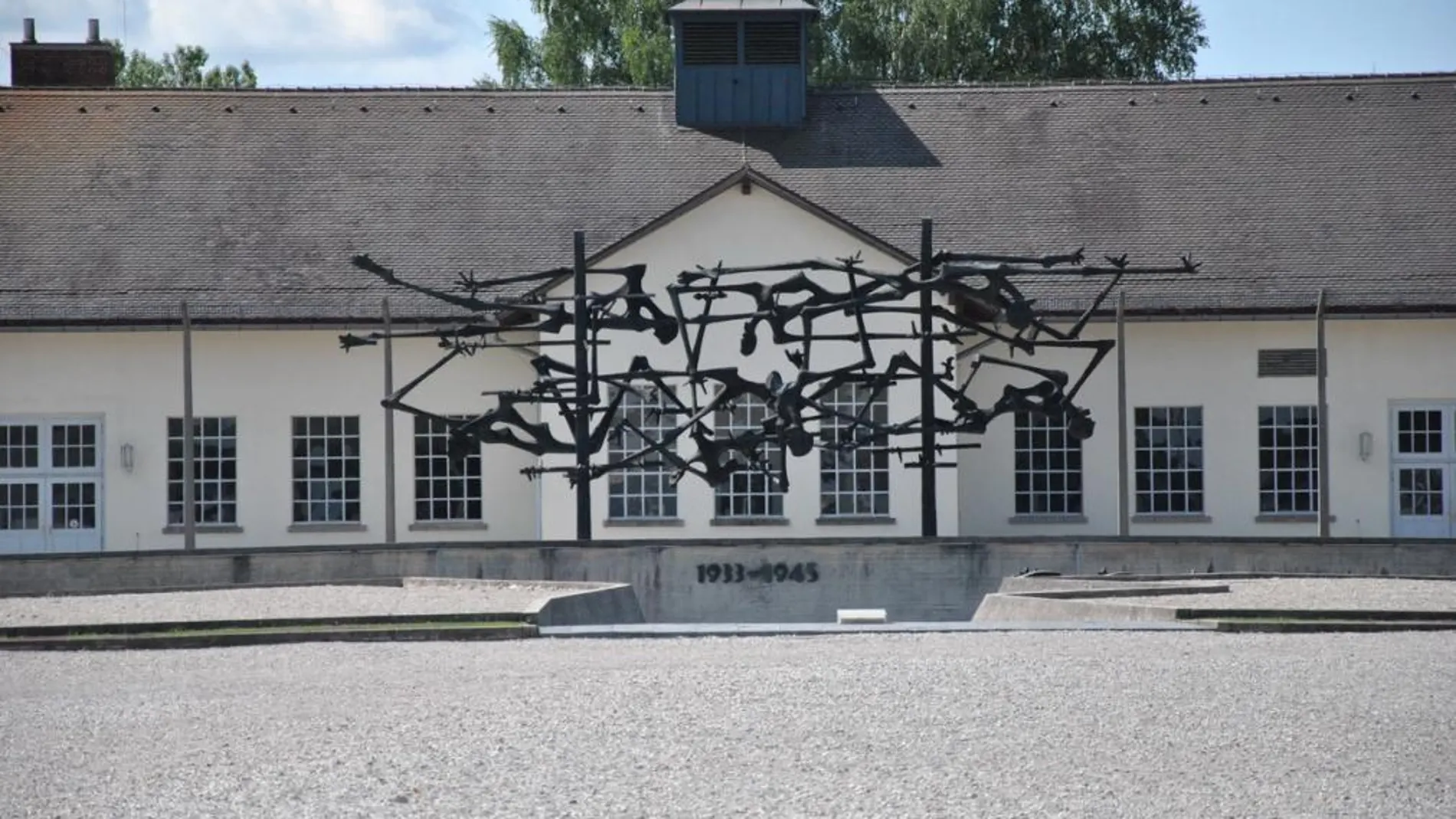 Dachau, el campo de concentración modelo para el nazismo, cumple 80 años