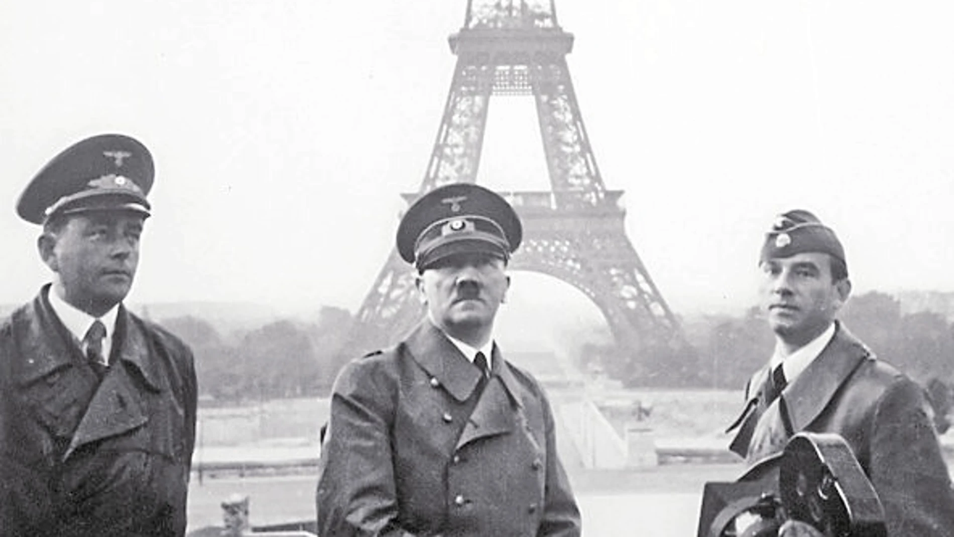 Hitler, en 1940, en el París ocupado por los nazis